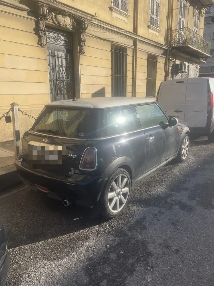 Mini Cooper rachetée embrayage HS dans le centre de Nice